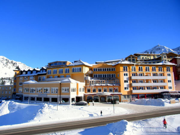 Aussenansicht Hotel Steiner Obertauern